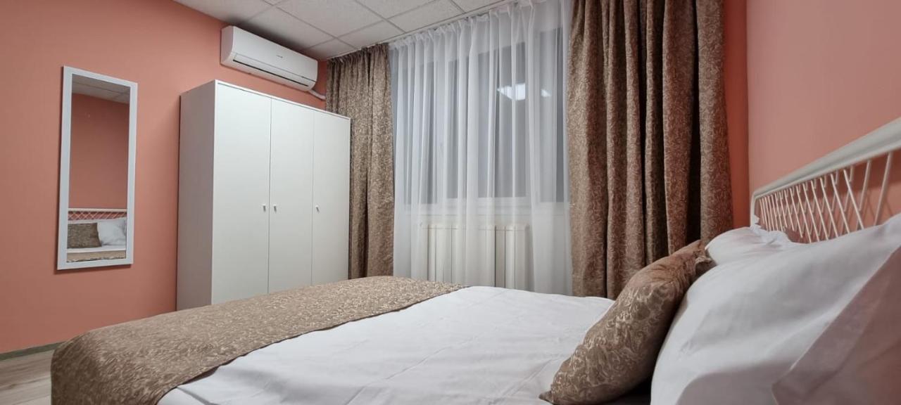 דבה Hostel Citadella מראה חיצוני תמונה