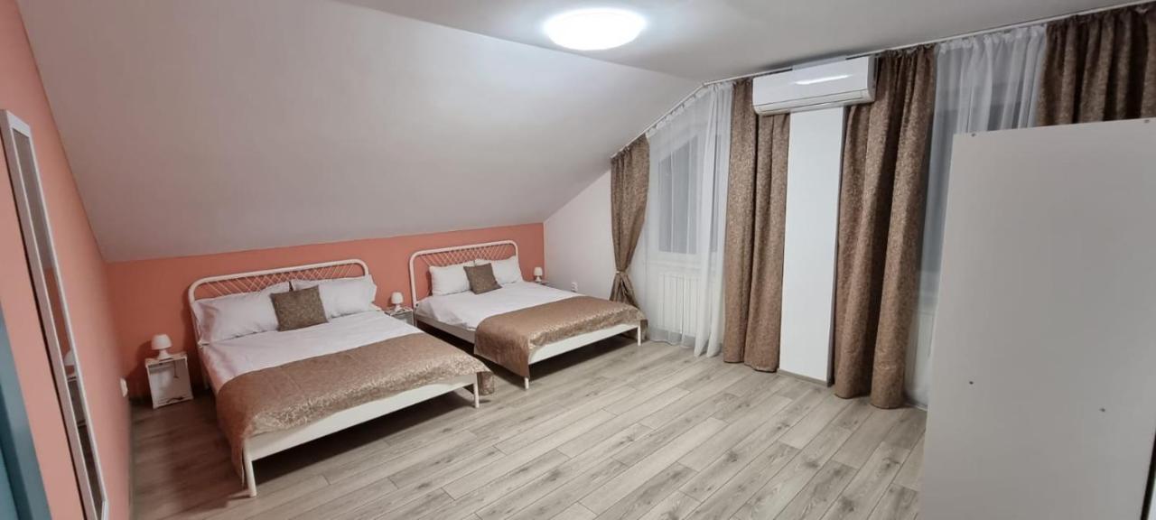 דבה Hostel Citadella מראה חיצוני תמונה