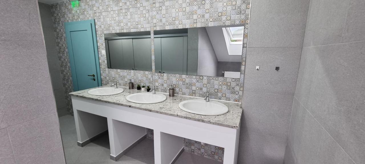 דבה Hostel Citadella מראה חיצוני תמונה